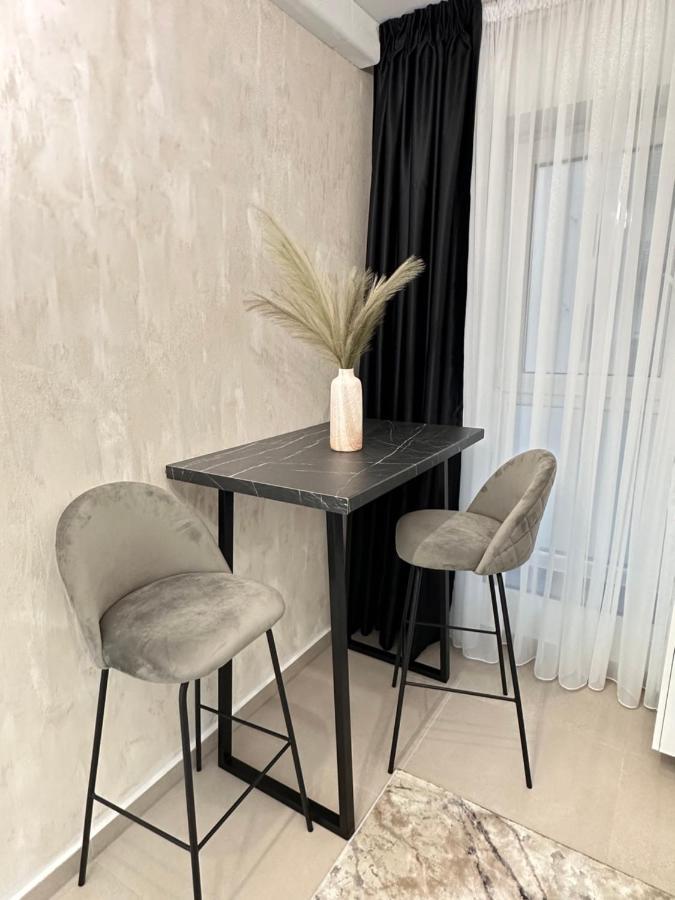 Urban Luxury Flats - Cozy Apartments At Coresi Mall #Brasov Ngoại thất bức ảnh