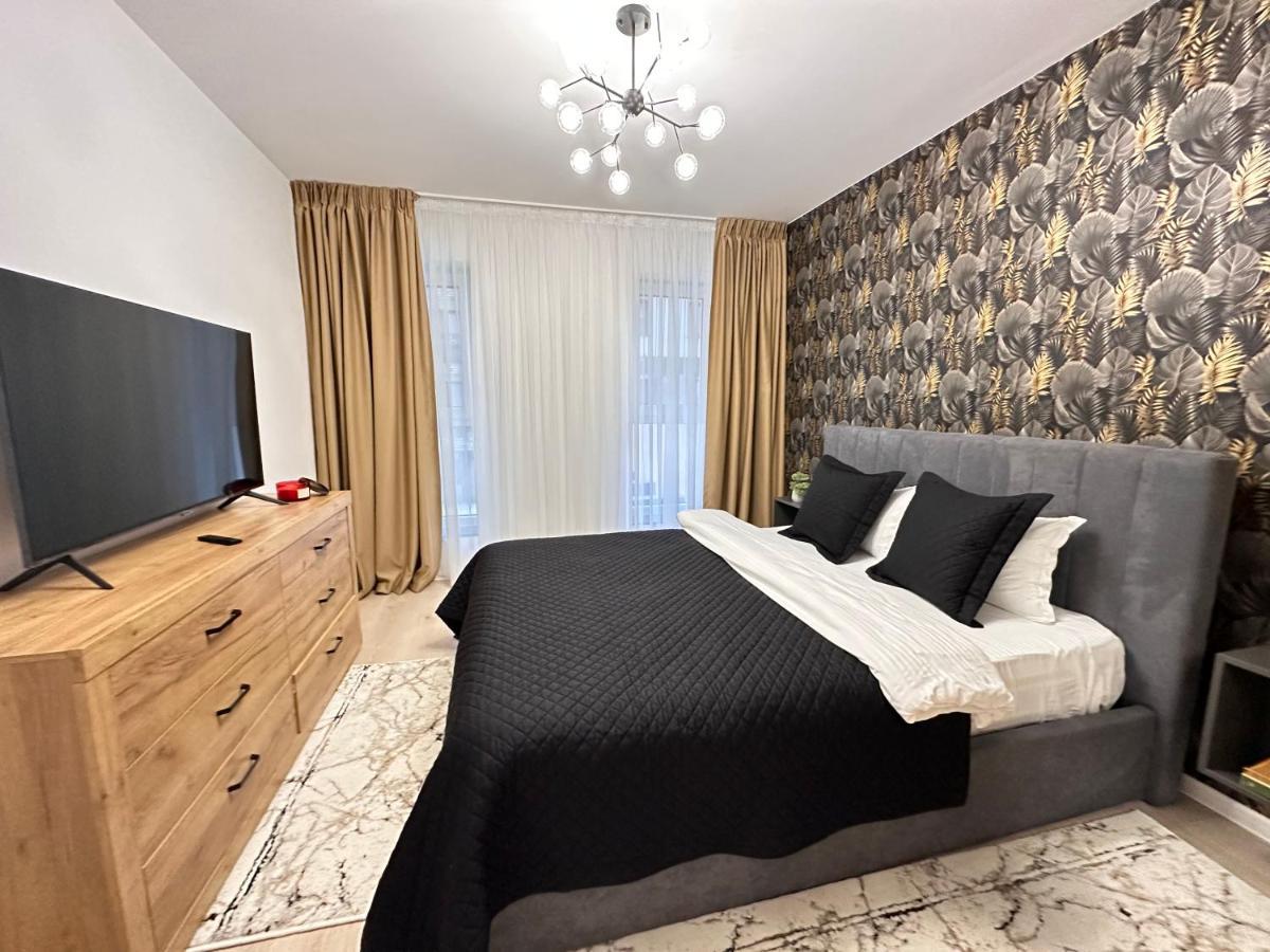 Urban Luxury Flats - Cozy Apartments At Coresi Mall #Brasov Ngoại thất bức ảnh